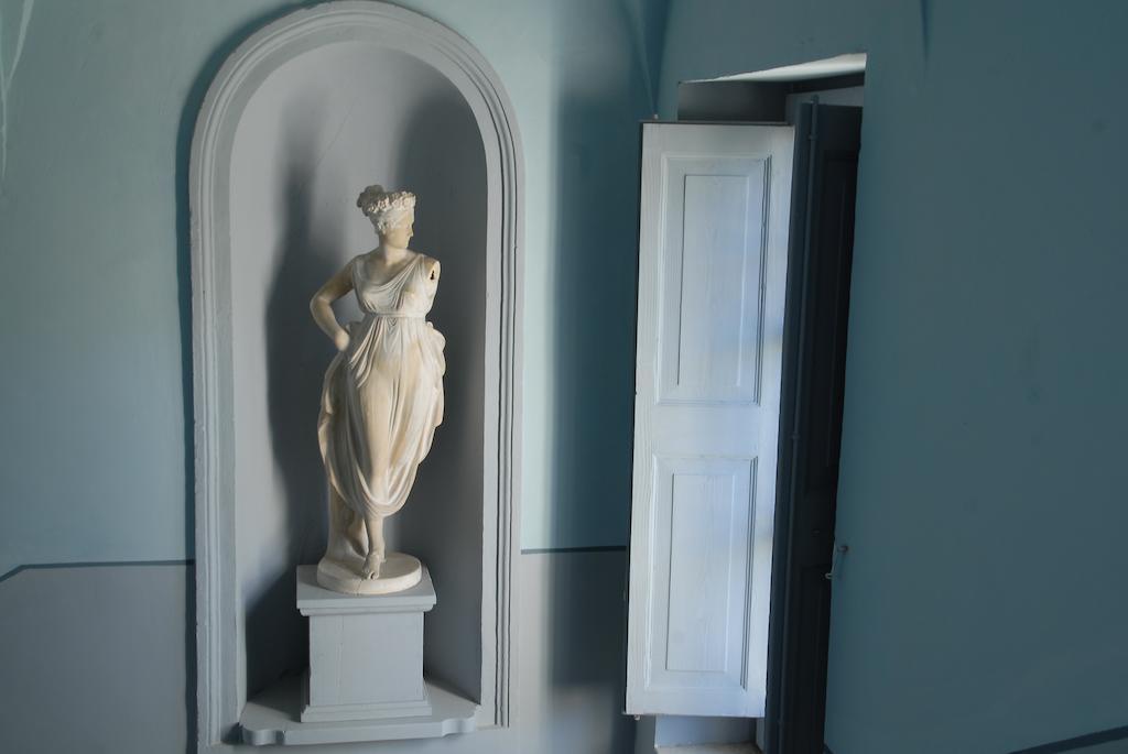 Palazzo Sciacca Bed & Breakfast Пати Екстериор снимка